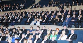 Prezident İlham Əliyev: Ümummilli Lider Heydər Əliyevin yaratdığı möhkəm əsaslar bu gün Azərbaycanı qüdrətli dövlət kimi dünyaya tanıtdırır (ƏLAVƏ OLUNUB) (FOTO)