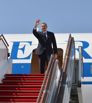 Prezident İlham Əliyev Avstriyaya rəsmi səfərə yola düşüb