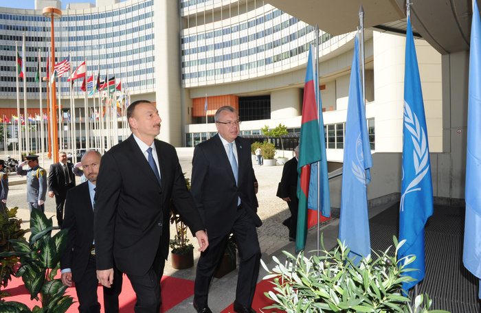 Prezident İlham Əliyev BMT-nin Vyana ofisinin baş direktoru Yuri Fedotov ilə görüşüb (FOTO)