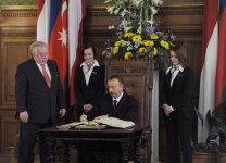 Prezident İlham Əliyev: Avstriya ilə Azərbaycan əsl dost və tərəfdaşdırlar (FOTO)