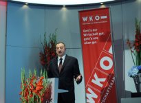 Prezident İlham Əliyev: Azərbaycan ümumi daxili məhsulla nisbətdə bəlkə də ən az xarici borcu olan ölkələrdəndir (FOTO)