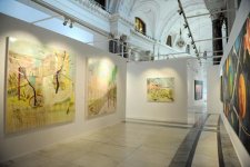 Heydər Əliyev Fondunun, “Baku” jurnalının və Azərbaycanın Avstriyadakı səfirliyinin birgə layihəsi çərçivəsində Vyanada “Bakıya uçuş:
Müasir Azərbaycan incəsənəti” sərgisi açılmışdır (FOTO)