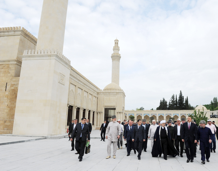 Prezident İlham Əliyev Şamaxı Cümə məscidinin əsaslı bərpadan sonra istifadəyə verilməsi mərasimində iştirak edib (FOTO)