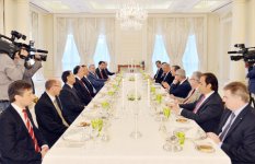 Prezident İlham Əliyev Yunanıstanın Baş naziri Antonis Samarasla görüşüb (FOTO)