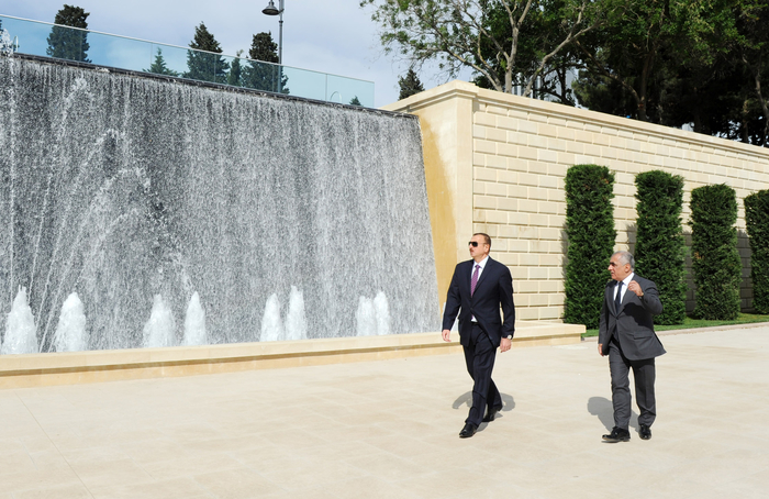 Azərbaycan Prezidenti Dağüstü parkda yenidənqurmadan sonra yaradılmış şəraitlə tanış olub (FOTO)