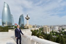 Azərbaycan Prezidenti Dağüstü parkda yenidənqurmadan sonra yaradılmış şəraitlə tanış olub (FOTO)