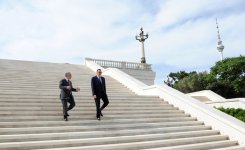 Azərbaycan Prezidenti Dağüstü parkda yenidənqurmadan sonra yaradılmış şəraitlə tanış olub (FOTO)