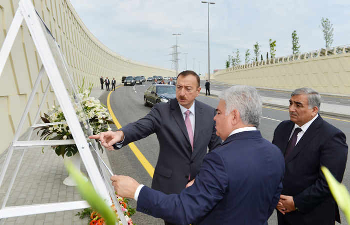 Prezident İlham Əliyev Buzovna-Mərdəkan-Qala yolunun açılışında iştirak edib (FOTO)