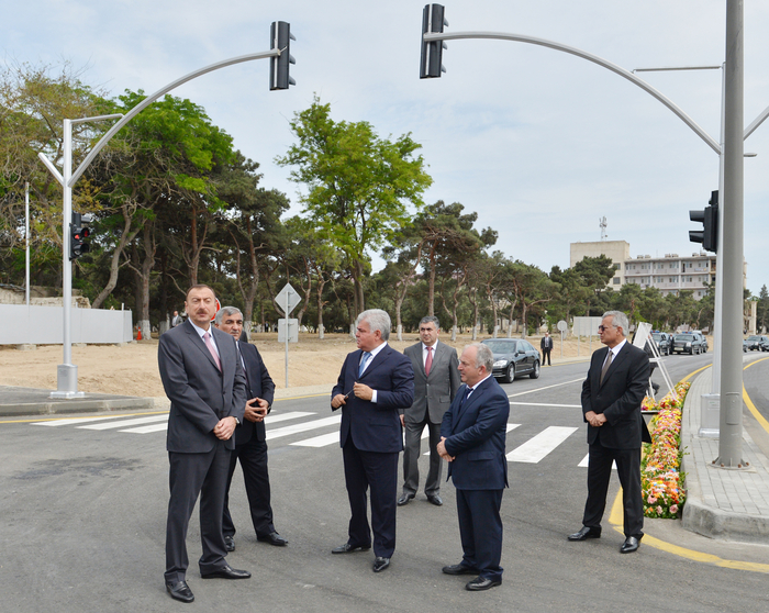 Prezident İlham Əliyev Buzovna-Mərdəkan-Qala yolunun açılışında iştirak edib (FOTO)