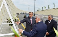 Prezident İlham Əliyev Buzovna-Mərdəkan-Qala yolunun açılışında iştirak edib (FOTO)