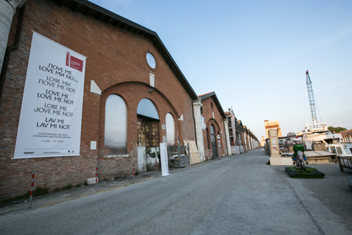 "YARAT!" Müasir İncəsənət Məkanı Beynəlxalq Venesiya Biennalesi 2013-də iştirak edir (FOTO)