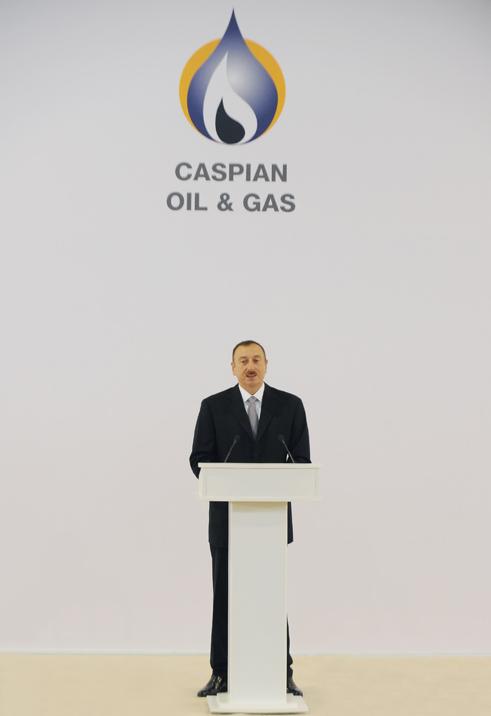 Prezident İlham Əliyev: Bu gün Azərbaycan qarşıda duran bütün əsas enerji məsələlərini uğurla icra edib (ƏLAVƏ OLUNUB) (FOTO)
