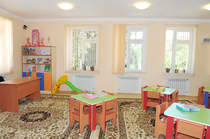 Azərbaycanın birinci xanımı Mehriban Əliyeva Bakının Nəsimi və Binəqədi rayonlarında uşaq bağçalarının əsaslı təmirdən sonra açılışında iştirak edib (FOTO)