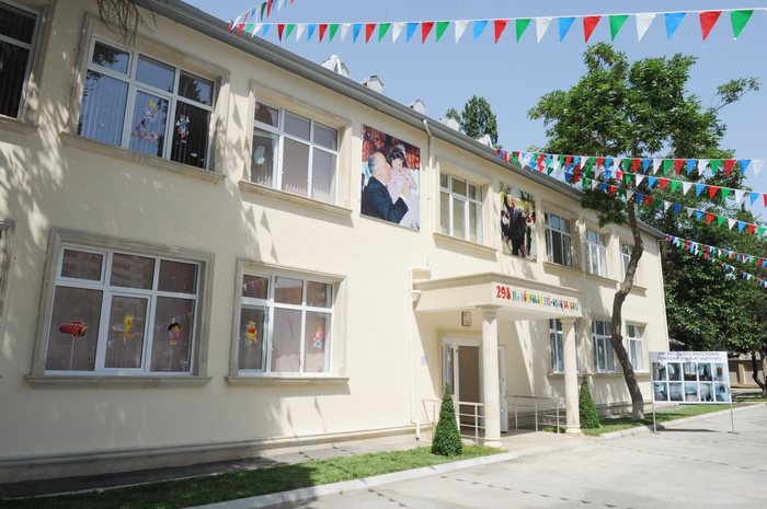 Azərbaycanın birinci xanımı Mehriban Əliyeva Bakının Nəsimi və Binəqədi rayonlarında uşaq bağçalarının əsaslı təmirdən sonra açılışında iştirak edib (FOTO)
