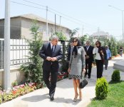 Azərbaycanın birinci xanım Mehriban Əliyeva Bakının Binə qəsəbəsindəki İmam Rza məscidi yenidənqurmadan sonra açılışında iştirak edib (FOTO)