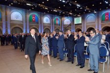 Prezident İlham Əliyev: Bizim amalımız qüdrətli Azərbaycandır, müstəqillikdir, inkişafdır, sosial rifahdır (FOTO)