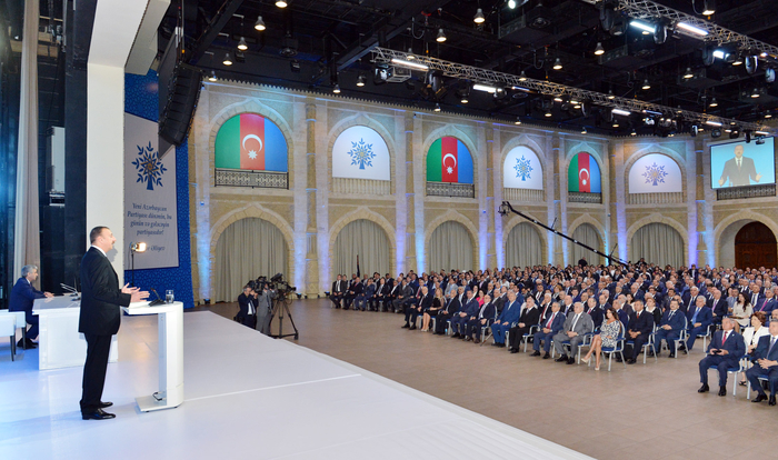 Prezident İlham Əliyev: Bizim amalımız qüdrətli Azərbaycandır, müstəqillikdir, inkişafdır, sosial rifahdır (FOTO)