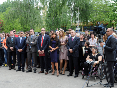 Leyla Əliyeva Sarayevoda görmə qabiliyyəti məhdud olan uşaqlar və gənclər üçün mərkəzin açılışında iştirak edib (FOTO)