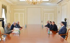 İlham Əliyev AŞ PA Monitorinq Komitəsinin həmməruzəçilərini qəbul edib