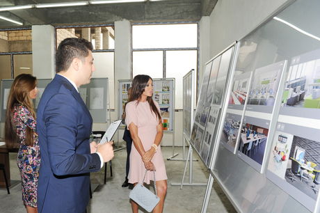 Azərbaycanın birinci xanımı Mehriban Əliyeva Bakıdakı 23 nömrəli orta məktəbin binasında yenidənqurma işlərinin gedişi ilə tanış olub (FOTO)