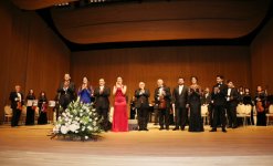 Heydər Əliyev Mərkəzi Milli Qurtuluş Günü münasibətilə maraqlı konsert təşkil edib (FOTO)
