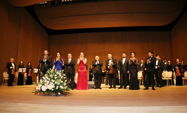 Heydər Əliyev Mərkəzi Milli Qurtuluş Günü münasibətilə maraqlı konsert təşkil edib (FOTO)