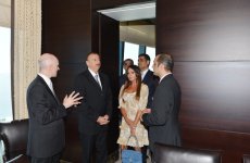 Prezident İlham Əliyev: Bakı həm siyasi, həm də iqtisadi və mədəni cəhətdən indi dünya mərkəzlərindən biridir (FOTO)