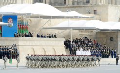 Azərbaycan Silahlı Qüvvələrinin yaradılmasının 95 illiyi münasibətilə Bakıda hərbi parad başa çatıb (ƏLAVƏ OLUNUB) (VİDEO) (FOTO)