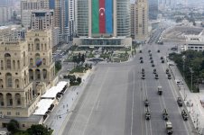 Azərbaycan Silahlı Qüvvələrinin yaradılmasının 95 illiyi münasibətilə Bakıda hərbi parad başa çatıb (ƏLAVƏ OLUNUB) (VİDEO) (FOTO)