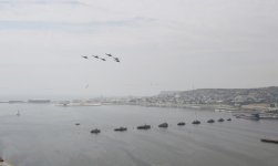 Azərbaycan Silahlı Qüvvələrinin yaradılmasının 95 illiyi münasibətilə Bakıda hərbi parad başa çatıb (ƏLAVƏ OLUNUB) (VİDEO) (FOTO)