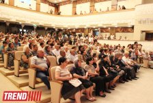 Səyavuş Aslanın səhnədə son "rolu" (ƏLAVƏ OLUNUB 3) (FOTO 2)