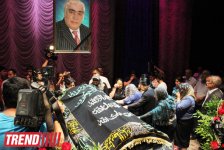 Səyavuş Aslanın səhnədə son "rolu" (ƏLAVƏ OLUNUB 3) (FOTO 2)