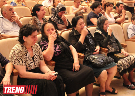 Səyavuş Aslanın səhnədə son "rolu" (ƏLAVƏ OLUNUB 3) (FOTO 2)