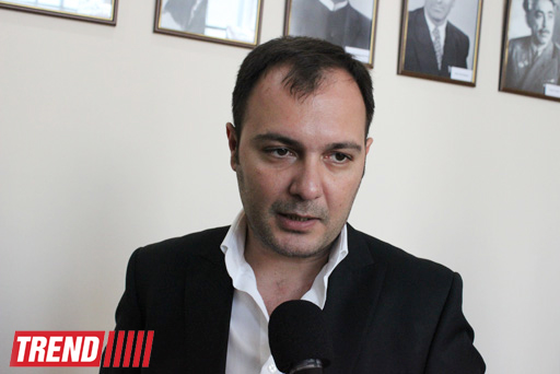 Səyavuş Aslanın səhnədə son "rolu" (ƏLAVƏ OLUNUB 3) (FOTO 2)