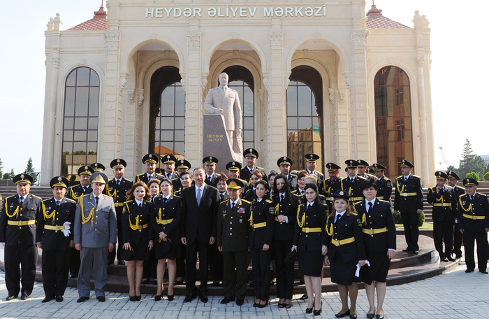 Prezident İlham Əliyev: Azərbaycanda polis orqanlarında islahatlar uğurla gedir, peşəkarlıq artır (FOTO)