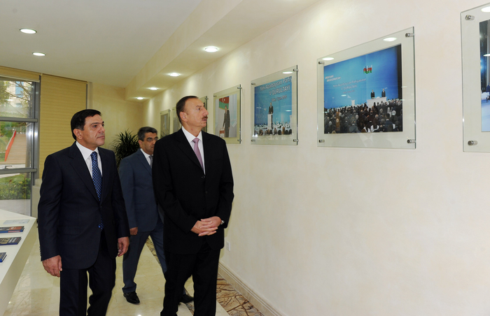 İlham Əliyev Yeni Azərbaycan Partiyası Binəqədi rayon təşkilatının inzibati binasının açılışında iştirak edib (FOTO)