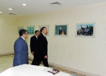 İlham Əliyev Yeni Azərbaycan Partiyası Binəqədi rayon təşkilatının inzibati binasının açılışında iştirak edib (FOTO)