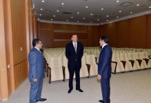 İlham Əliyev Yeni Azərbaycan Partiyası Binəqədi rayon təşkilatının inzibati binasının açılışında iştirak edib (FOTO)