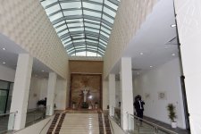 İlham Əliyev Yeni Azərbaycan Partiyası Binəqədi rayon təşkilatının inzibati binasının açılışında iştirak edib (FOTO)