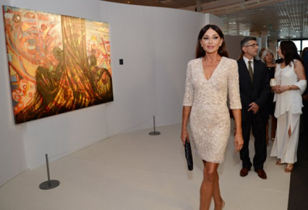 Mehriban Əliyeva Fransanın Kann şəhərində Azərbaycan mədəniyyət günlərinin rəsmi açılışında iştirak edib (FOTO)