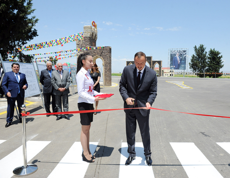 Prezident İlham Əliyev yenidən qurulan Tovuz-Qovlar-Ağbaşlar avtomobil yolunun açılışında iştirak edib (FOTO)