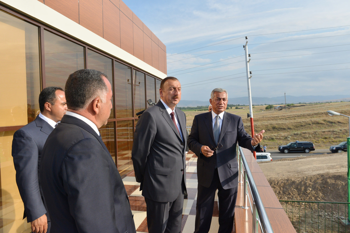 İlham Əliyev Ağstafa Peyntbol və Atıcılıq Mərkəzində yaradılmış şəraitlə tanış olub (FOTO)