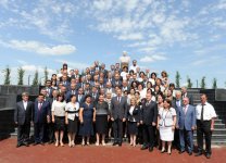 Prezident İlham Əliyev: Son 10 il ərzində 1 milyon 100 mindən artıq iş yeri açılıb (FOTO)