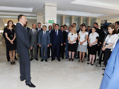 Prezident İlham Əliyev: Azərbaycan elə bil ki, bir inkişaf, sabitlik, həmrəylik adasıdır (FOTO)