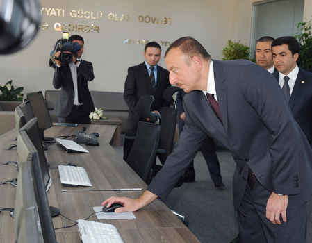 Prezident İlham Əliyev: Son 10 il ərzində 1 milyon 100 mindən artıq iş yeri açılıb (FOTO)