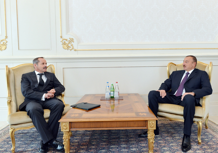 Prezident İlham Əliyev İsveçrənin Azərbaycanda yeni təyin olunmuş səfirinin etimadnaməsini qəbul edib (FOTO)