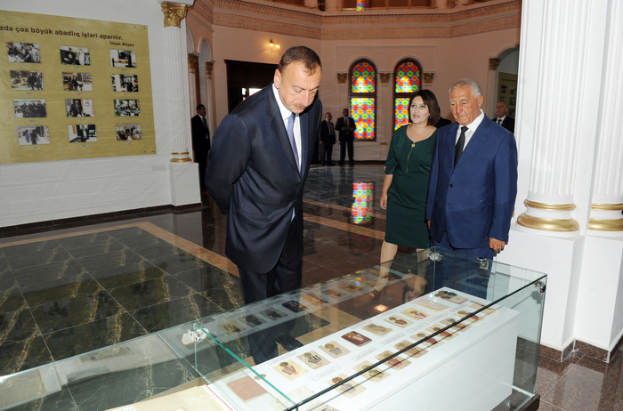 İlham Əliyev Xaçmazda Tarix-Diyarşünaslıq Muzeyinin açılışında iştirak edib (FOTO)