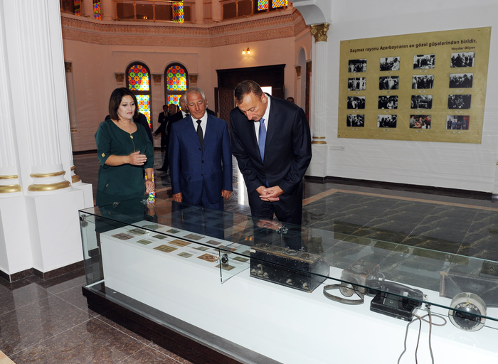 İlham Əliyev Xaçmazda Tarix-Diyarşünaslıq Muzeyinin açılışında iştirak edib (FOTO)