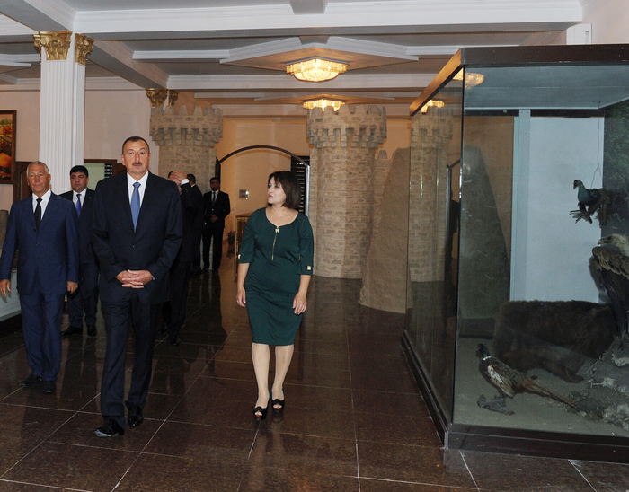 İlham Əliyev Xaçmazda Tarix-Diyarşünaslıq Muzeyinin açılışında iştirak edib (FOTO)