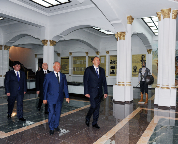 İlham Əliyev Xaçmazda Tarix-Diyarşünaslıq Muzeyinin açılışında iştirak edib (FOTO)